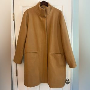 Old Navy XXL winter coat camel in color